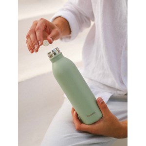 Qwetch bouteille isotherme active Vert