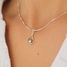 Collier diamant et keshi de tahiti