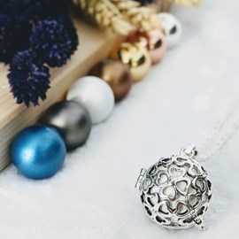 Bola cage - bille blanche - félicia