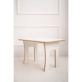 Table pour enfant blanc