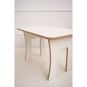 Table pour enfant blanc