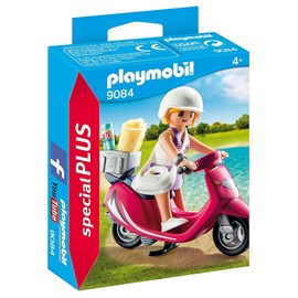Figurines - vacancière avec scooter