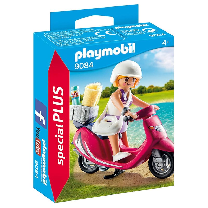 Figurines - vacancière avec scooter
