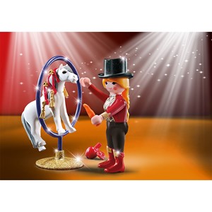 City life artiste avec poney