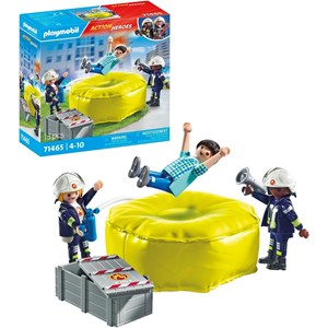 Pompiers avec coussin de sauvetage