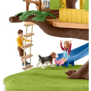 Cabane aventure dans les arbres