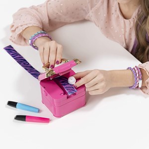 Cool maker hollywood hair studio