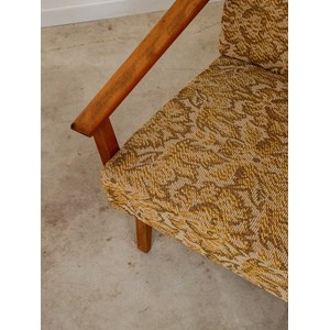 Jakob, le fauteuil bas à motifs n°439