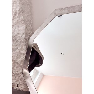 Igor, le miroir en métal brossé n°667