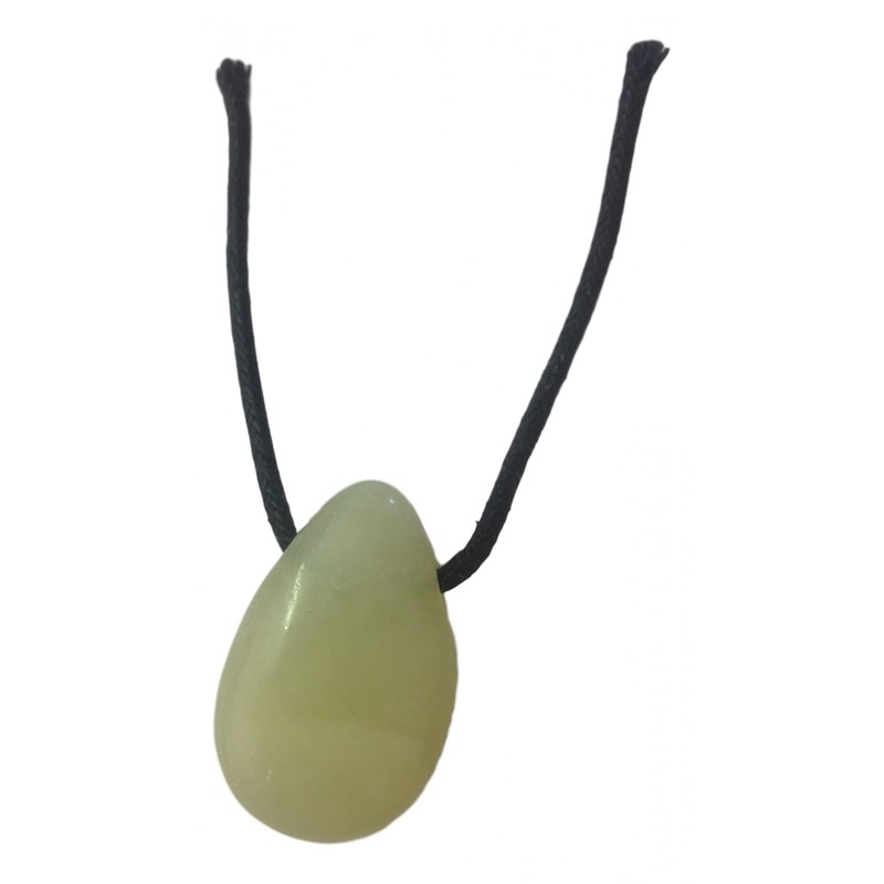 Pendentif percé en jade