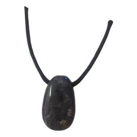 Pendentif percé en iolite
