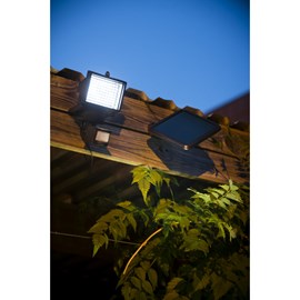 Projecteur solaire éclairant -650 lumens