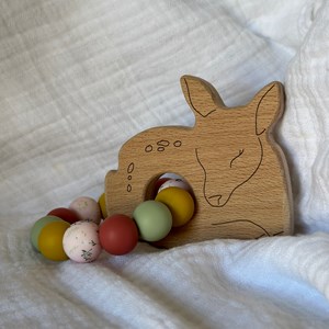Hochet bois et silicone biche