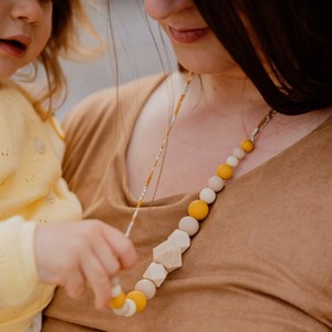 Collier d'allaitement - capucine