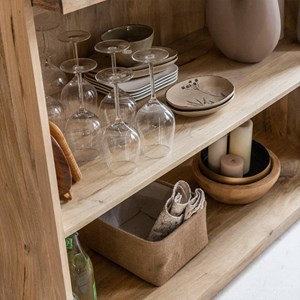 Meuble bar en bois et terrazzo