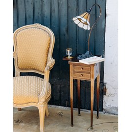 Odile, la table de chevet en bois n°459