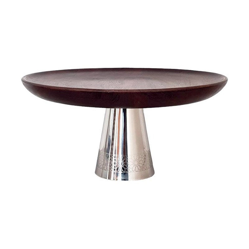 Plat à tarte en bois sur pied et argent