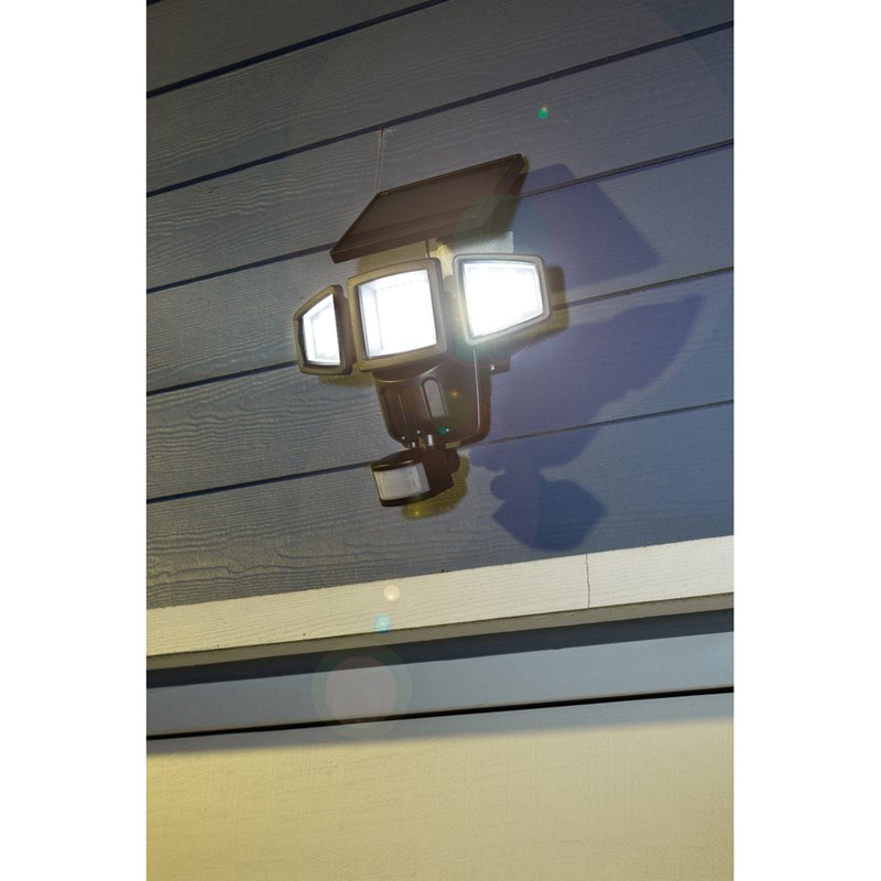 Projecteur solaire éclairant-1500 lumens