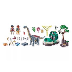 Brachiosaure avec explorateurs et aérogl