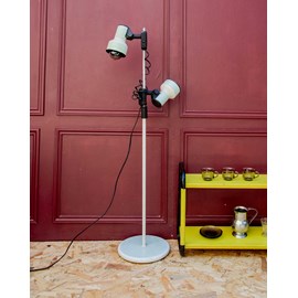 Julien, le lampadaire en métal n°110