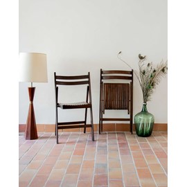 Alma, la paire de chaises pliantes n°464