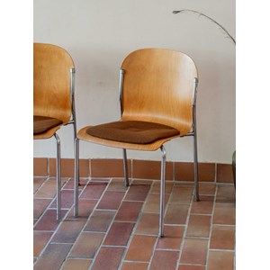 Lot de 4 chaises en bois et métal n°411