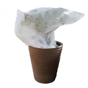 2 housses de protection plantes