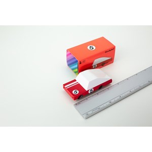 Voiture de course rouge