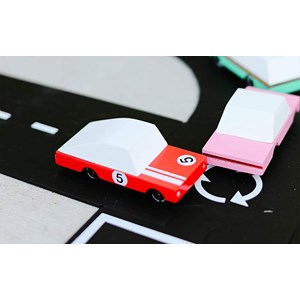 Voiture de course rouge