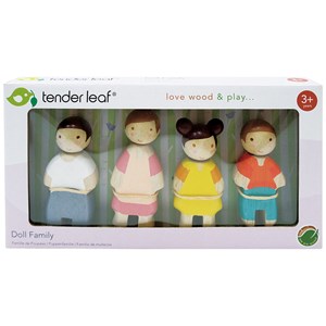 Famille de poupées the leaf