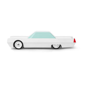 Voiture white beast