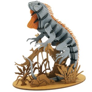 Maquette 3d en papier lézard