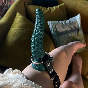 Néa, sextoy tentacule sapin