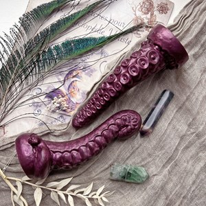 Néa, sextoy tentacule bordeaux