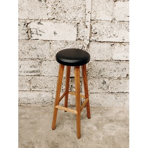 Axel, le tabouret en frêne n°456