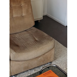 Paire de chauffeuses beige n°48