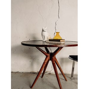 Karla, la table à manger en bois n°330