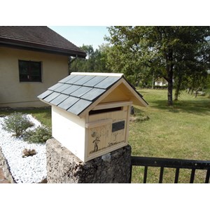 Boite aux lettres chasse tuiles