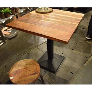 Bodega - table carree bois-acier