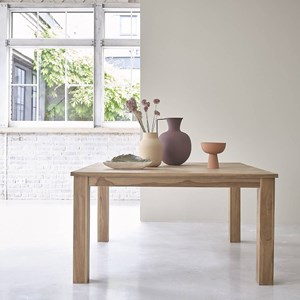 Table carré en teck 6 à 8 pers