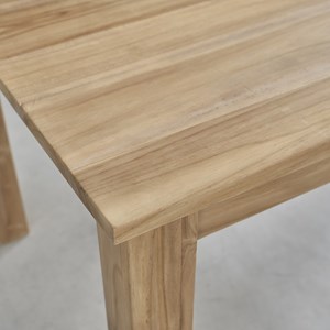 Table en bois de teck 4 à 6 pers