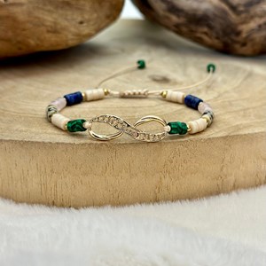 Bracelet infini en pierres naturelles
