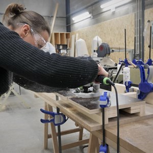 Fabriquez votre tabouret en bois à lyon