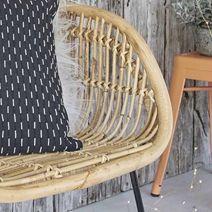 Chaise en rotin et métal