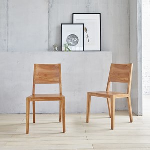 Chaise moderne en bois de teck