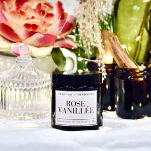 Bougie parfumée rose vanillée 90g
