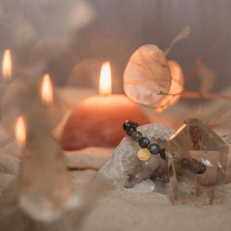 Lila in the sky - Bracelet en perle labradorite