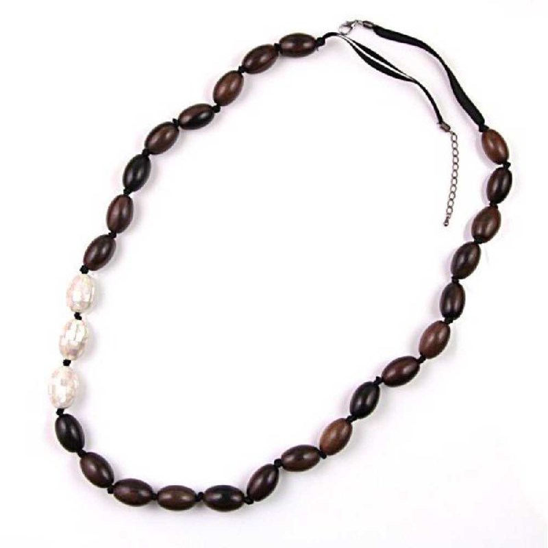 Sautoir perles olive en bois et nacre