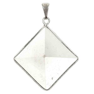 Pendentif pyramide en cristal de roche