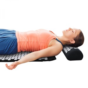 Tapis et coussin d'acupression